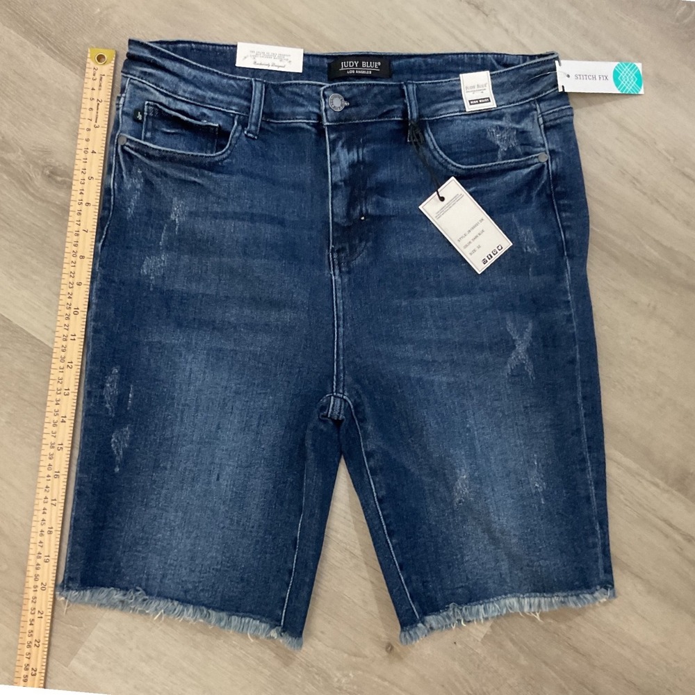 Judy Blue Womens High Waist Bermuda Shorts Distressed Dark Blue Size 32 NEW - Picture 5 of 6